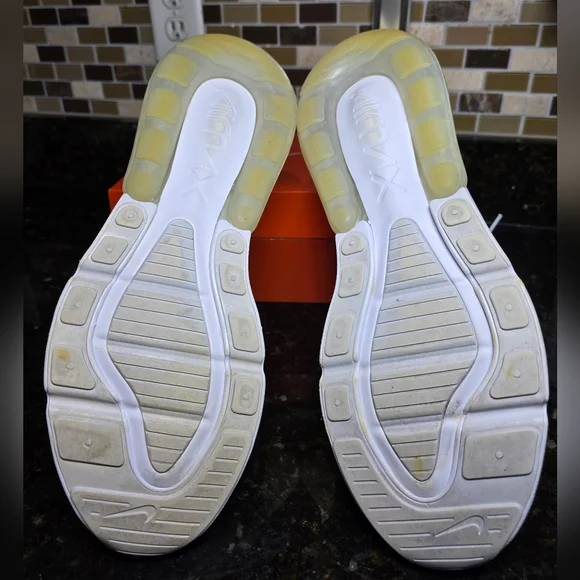 Nike Air Max 270, Mens Size 13 **EUC** - Picture 5 of 6
